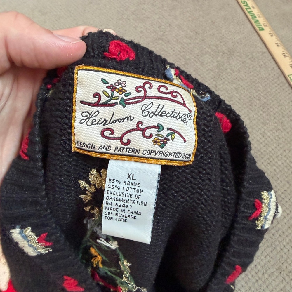Vintage 2000s Heirloom Collectibles Santa Christmas Cardigan Sweater Black XL - Picture 4 of 6